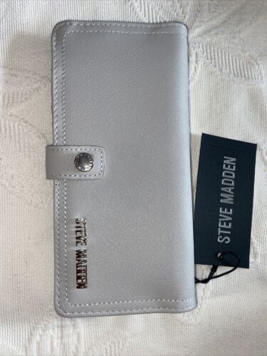 STEVE MADDEN Woman's Wallet BALLEN-G Soft Textured LIGHT GRAY BEAUTIFUL !!!