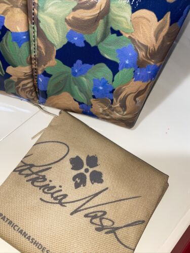 PATRICIA NASH Granada Blue Sky Rose Crossbody Handbag NEW BEAUTIFUL!!