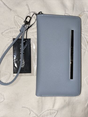 STEVE MADDEN WALLET WRISTLET BLUE (LIGHT-BLUE) SMOOTH TEXTURED