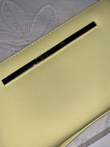STEVE MADDEN WALLET WRISTLET PASTEL (YELLOW) SMOOTH TEXTURE SILVER ZIPPER PRETTY