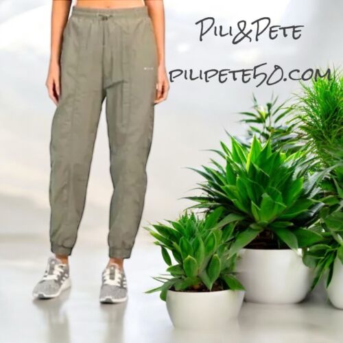 Wilo The Label Women's Parachute Joggers Pants in Sage Size S~100% Nylon~COMFY!
