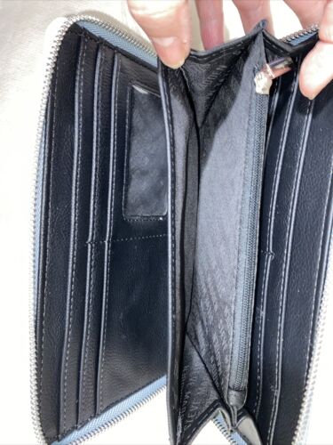 STEVE MADDEN WALLET WRISTLET BLUE SMOOTH TEXTURED~ORGANIZER~REAR FINDING!
