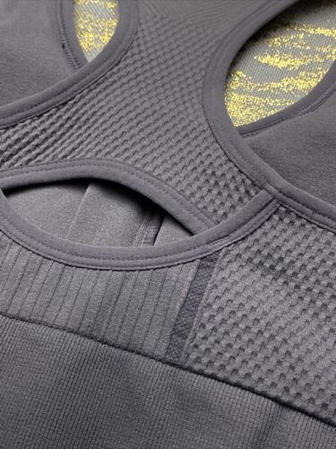 NEW BALANCE Medium Impact Sports Bra Style  111155 GRAY FRONT ZIPPER LARGE CUTE!