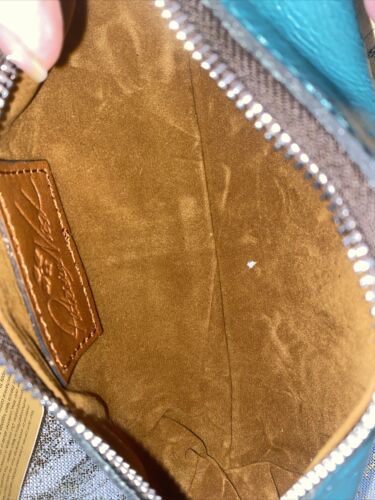 Patricia Nash Isla Oblong Italian Leather Wristlet  Distress AQUA NEW CUTE!!!