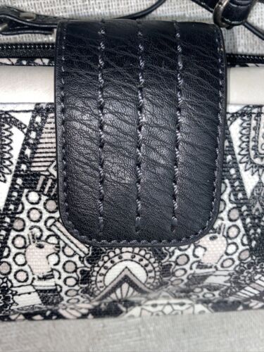 Sakroots Olympic -Black & White Wristlet XBDY Olympic Pattern - New In Box CUTE!