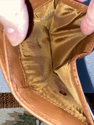 ROCAI HAND MADE BIFOLD AUTHENTIC LEATHER  WALLET COIN PURSE FROM SPAIN ECOPPIEL