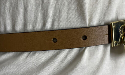 MICHAEL KOR BELT REVERSIBLE LUGGAGE/VANILLA MK LOGO GOLD PADLOCK BUCKLE SKINNY