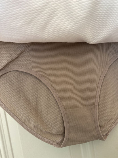 LAURA ASHLEY~5 Pack FIT PANTIES~MULTICOLOR~STYLE # LS4062~PLUS SIZES~GREAT FIT!