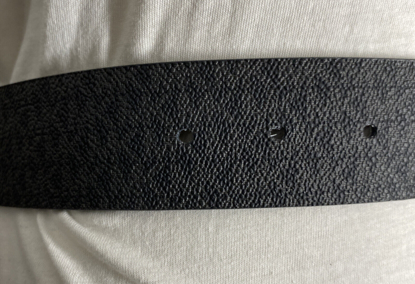 MICHAEL KORS BELT BLACK WITH MK PRINTED LOGO WITH MEDIUM SILVER MK CIRCLE BUCKLE