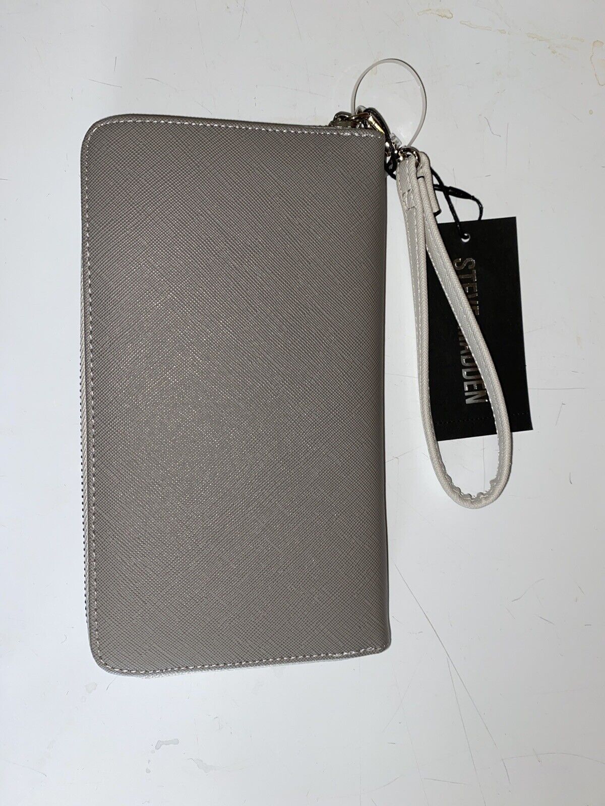 STEVE MADDEN WALLET WRISTLET BISQUE/GRAY TWO TONE