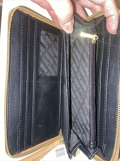 STEVE MADDEN WALLET WRISTLET CAMEL (LIGHT TAN) SMOOTH TEXTURED SILVER ZIPPER