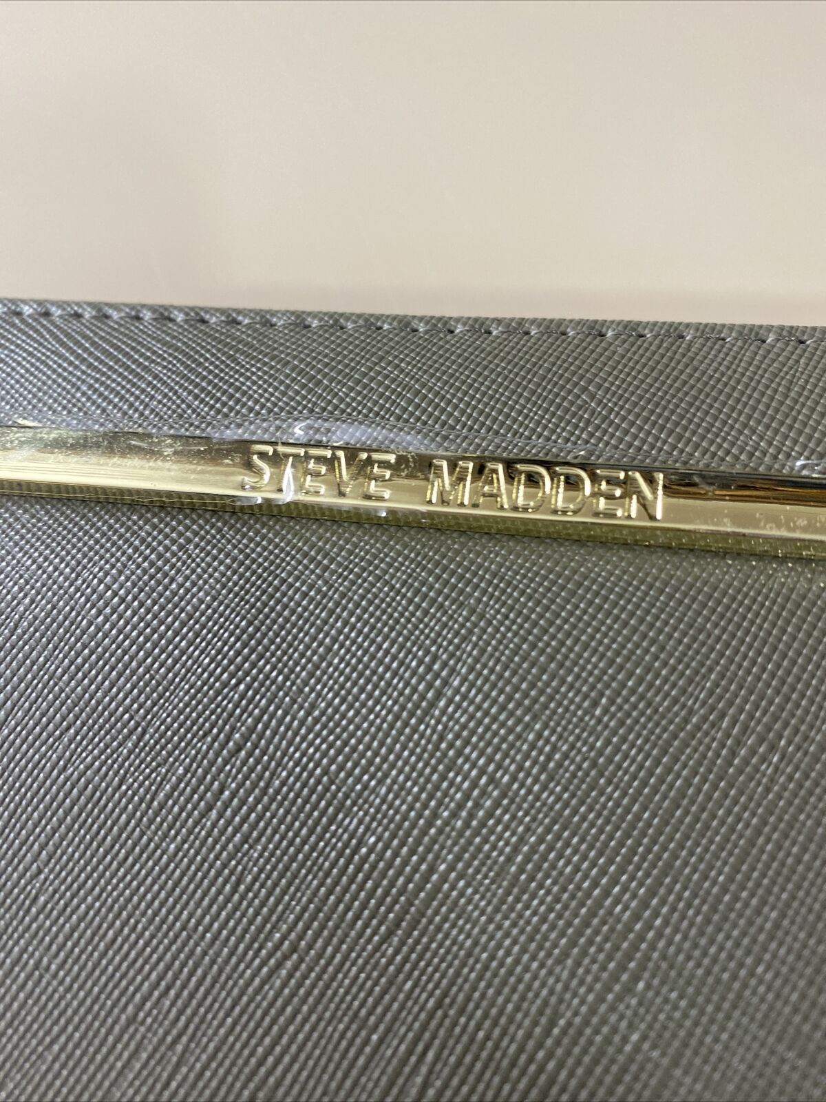 STEVE MADDEN WALLET WRISTLET SAGE SOFT TEXTURE ZIP AROUND MADDEN STYLE!!!!