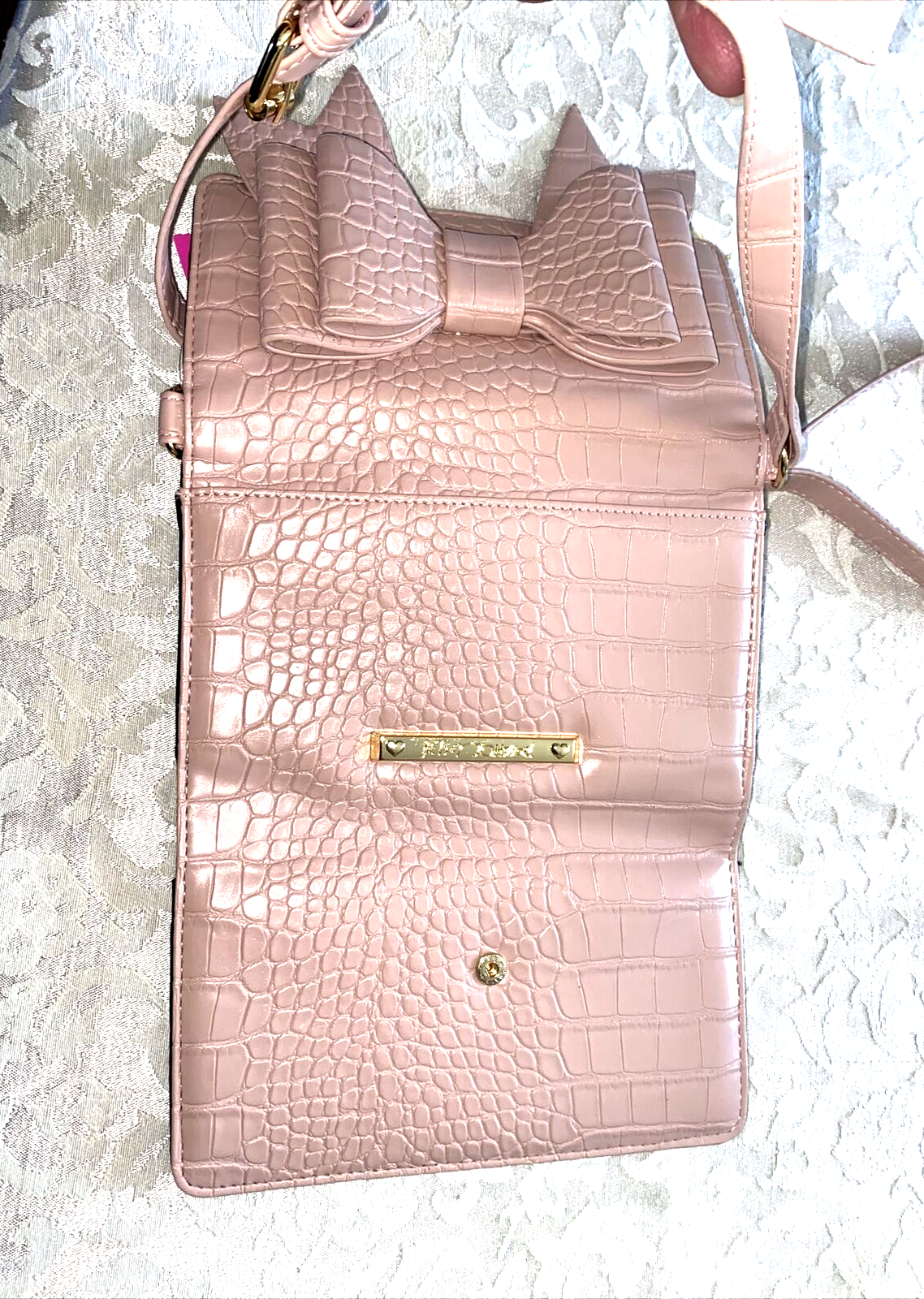 Betsey Johnson XODANI Crossbody Bag Wallet Croc Blush Pink with Betsey Bow CUTE!