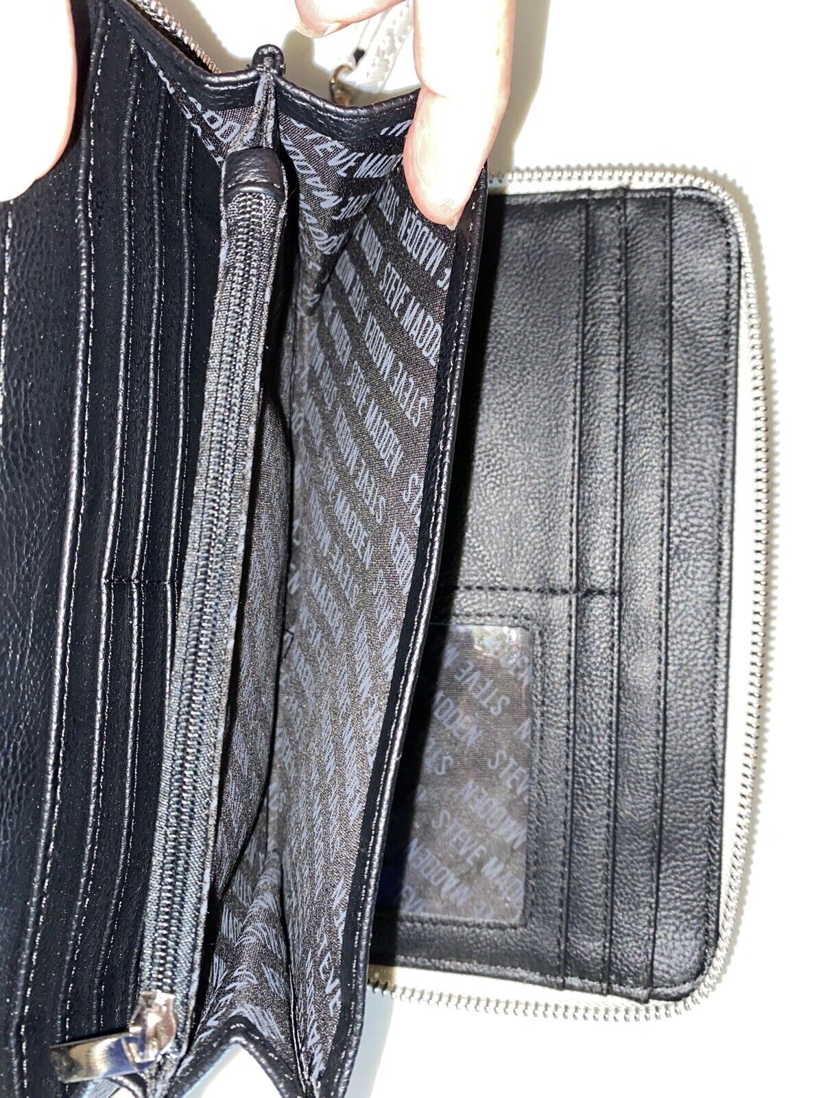 STEVE MADDEN WALLET WRISTLET BISQUE/GRAY TWO TONE