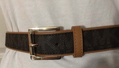 MICHAEL KORS BELT BROWN WITH TAN TRIM & BELT LOOP PRINTED MK LOGO GOLD BUCKLE