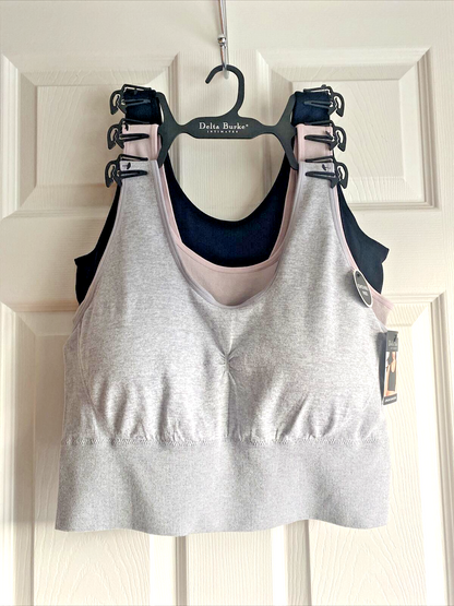 Delta Burke 3-Pack Intimate Seamless Bras Size 3X Soft Comfort Longline NICE FIT