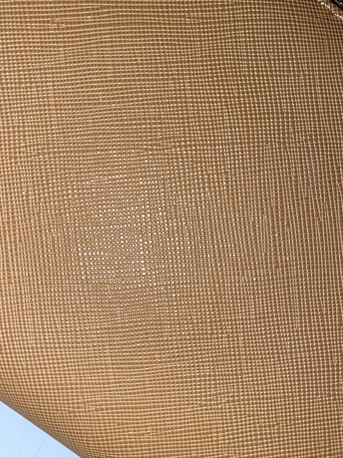 STEVE MADDEN WALLET WRISTLET CAMEL (LIGHT TAN) SMOOTH TEXTURED SILVER ZIPPER