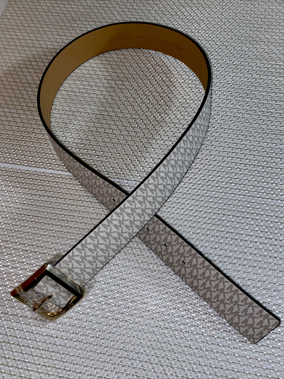 MICHAEL KORS BELT WHITE MK LOGO GOLD BUCKLE SIZE LARGE "CLASSY" MSRP $42.00