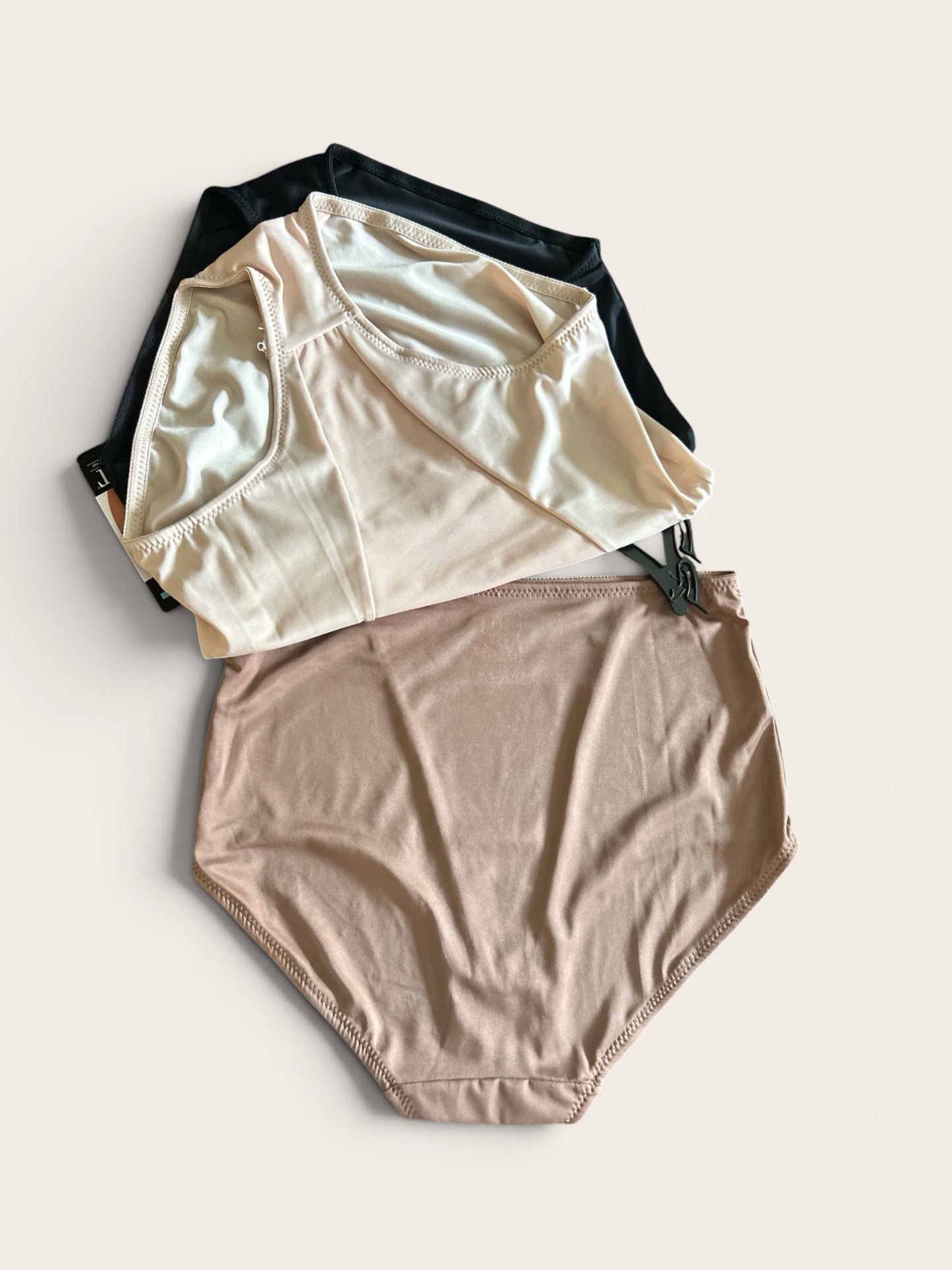 F.I.T. Figure Improving Technology 176039H3 - 3 Pack High-Waist Light Control Shaping Briefs ~GREAT FIT!