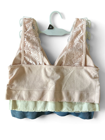 Laura Ashley 3-Pack Pull-On Bra with Lace Detail - Plus Size - Multicolor LS5243