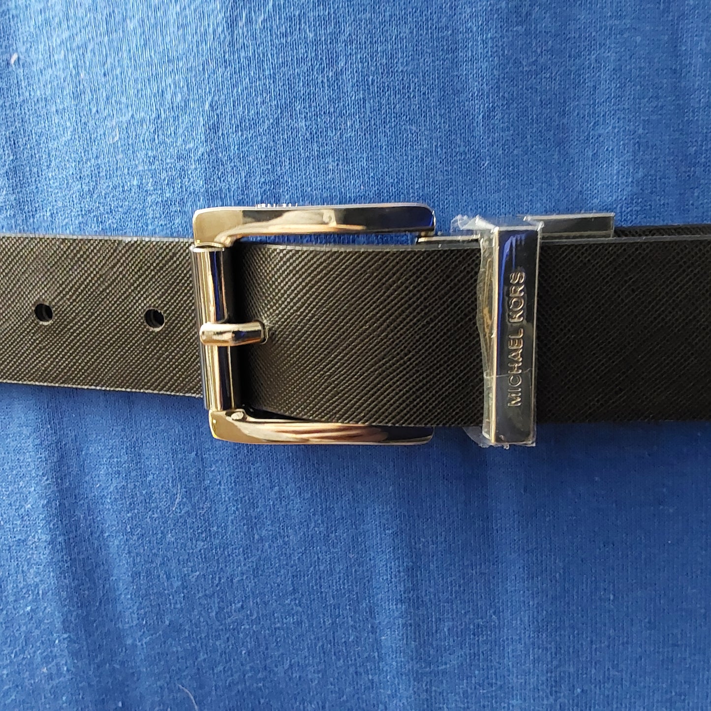 MICHAEL KORS BELT REVERSIBLE BLACK LARGE LOGO TO SOLID BLACK SILVER BUCKLE